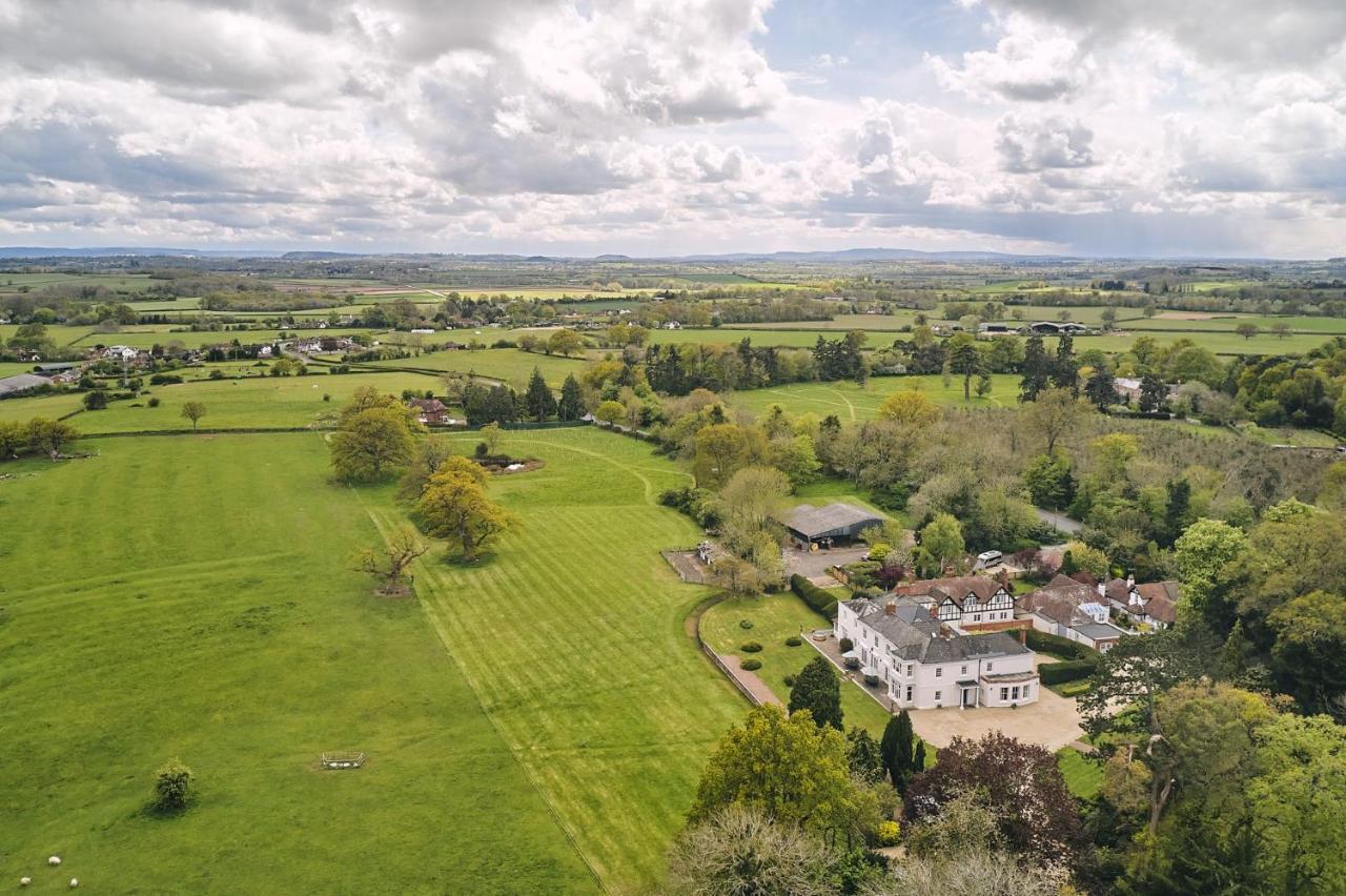 Equestrian Manor Upton upon Severn Exterior photo