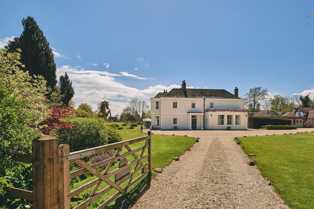 Equestrian Manor Upton upon Severn Exterior photo