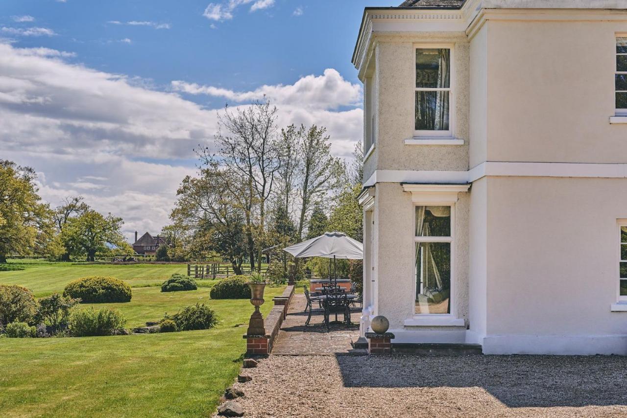 Equestrian Manor Upton upon Severn Exterior photo